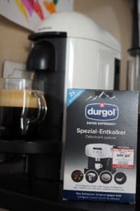 durgol swiss espresso vor Kaffeemaschine