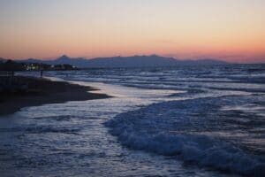 Sonnenuntergang am Strand von Kreta